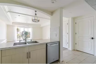 1598 Long Beach Boulevard #305, Long Beach, CA 90813 - Photo 20
