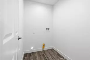 11062 11060 Oneida Ave, San Fernando, CA 91340 - Photo 8