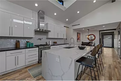 17929 Martha Street, Encino, CA 91316 - Photo 4