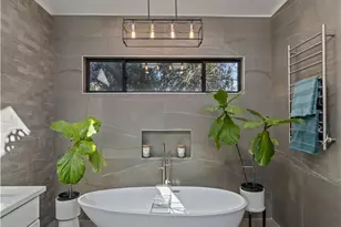 17929 Martha St, Encino, CA 91316 - Photo 36