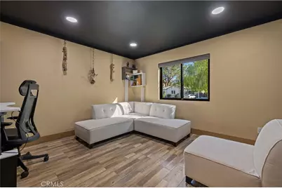 17929 Martha Street, Encino, CA 91316 - Photo 22