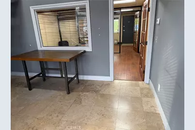 23291 Ventura Boulevard, Woodland Hills, CA 91364 - Photo 2