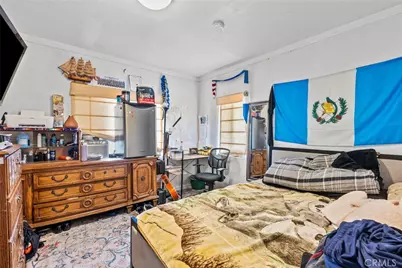 943 W 65th Street, Los Angeles, CA 90044 - Photo 20