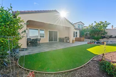 18619 Cedar Crest Drive, Canyon Country, CA 91387 - Photo 4