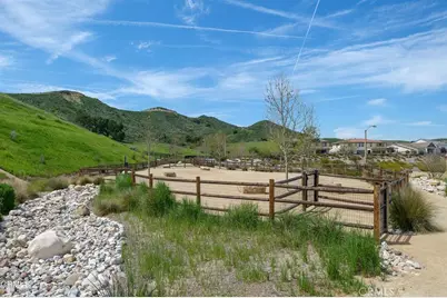 18619 Cedar Crest Drive, Canyon Country, CA 91387 - Photo 44
