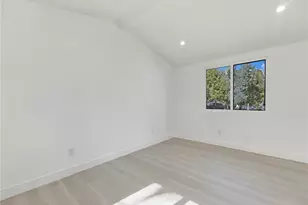 20528 Hamlin St, Winnetka, CA 91306 - Photo 14