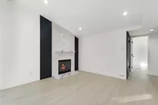 20528 & 20526 Hamlin St, Winnetka, CA 91306 - Photo 14