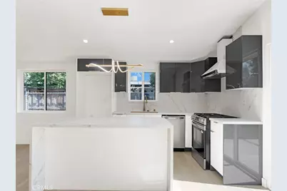 20528 & 20526 Hamlin Street, Winnetka, CA 91306 - Photo 16