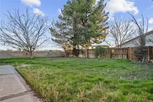 44105 Acacia St, Lancaster, CA 93535 - Photo 36