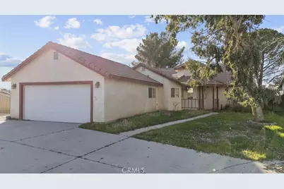 44105 Acacia Street, Lancaster, CA 93535 - Photo 4