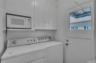 79 N Berkeley, Pasadena, CA 91107 - Photo 10