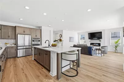 18100 Tableau Way, Saugus, CA 91350 - Photo 16