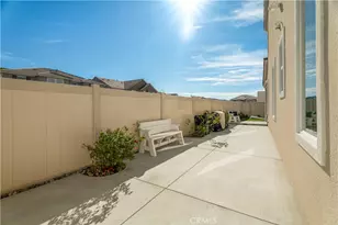 18100 Tableau Way, Saugus, CA 91350 - Photo 44