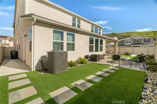 18100 Tableau Way, Saugus, CA 91350 - Photo 46