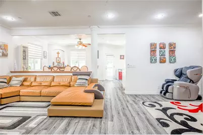 12385 Osborne Street #2, Pacoima, CA 91331 - Photo 8