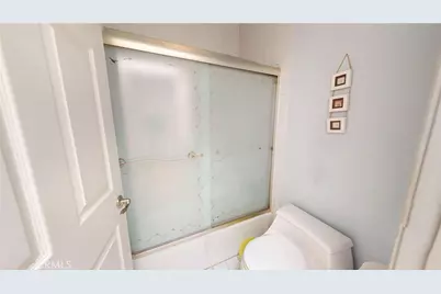 14919 Dickens Street #105, Sherman Oaks, CA 91403 - Photo 18