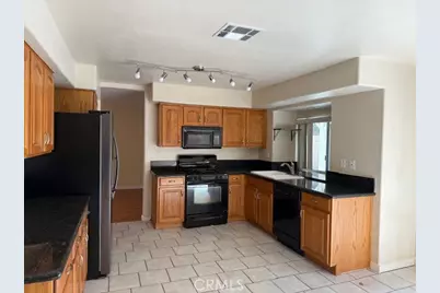 39451 Beacon, Palmdale, CA 93551 - Photo 12