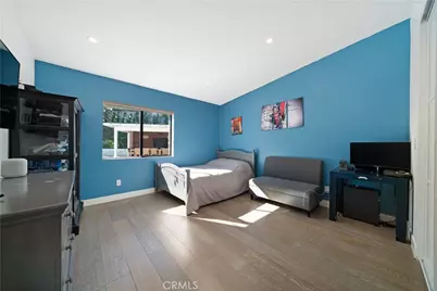 5631 Wilhelmina Avenue, Woodland Hills, CA 91367 - Photo 32