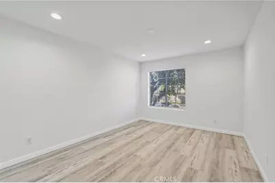 5525 Canoga #129, Woodland Hills, CA 91367 - Photo 14