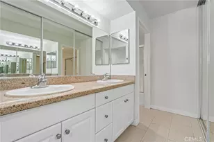 5525 Canoga, Woodland Hills, CA 91367 - Photo 18