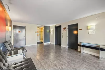 5525 Canoga #129, Woodland Hills, CA 91367 - Photo 34