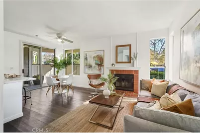 2426 Pleasant Way #E, Thousand Oaks, CA 91362 - Photo 2
