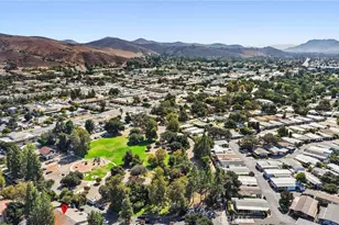 2426 Pleasant Way, Thousand Oaks, CA 91362 - Photo 38