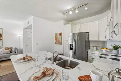 2426 Pleasant Way #E, Thousand Oaks, CA 91362 - Photo 12