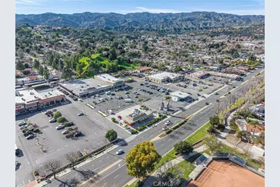 23540 Via Amado, Valencia, CA 91355 - Photo 52