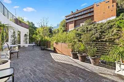 1414 Dawnridge Drive, Beverly Hills, CA 90210 - Photo 18