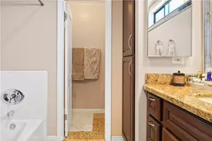 14239 Sherman Way, Van Nuys, CA 91405 - Photo 26