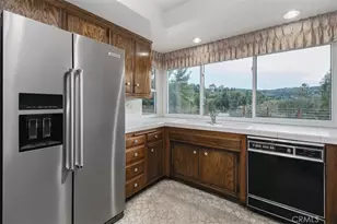 19291 Berclair Ln, Tarzana, CA 91356 - Photo 14