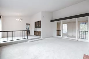 19291 Berclair Ln, Tarzana, CA 91356 - Photo 10