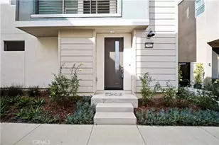 27422 Pioneer Ct, Valencia, CA 91381 - Photo 2