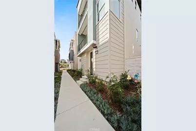 27422 Pioneer Court, Valencia, CA 91381 - Photo 4