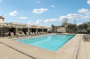 19531 W Cardigan Dr, Northridge, CA 91324 - Photo 32