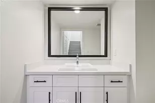 19531 W Cardigan Dr, Northridge, CA 91324 - Photo 14