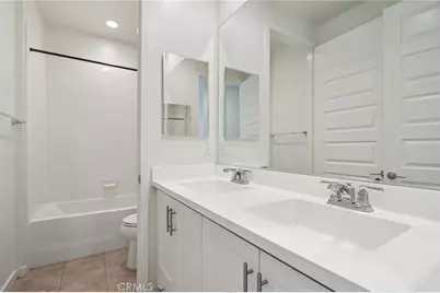 19531 W Cardigan Drive, Northridge, CA 91324 - Photo 18