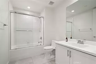 19531 W Cardigan Dr, Northridge, CA 91324 - Photo 8