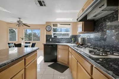 18614 Ingomar, Reseda, CA 91335 - Photo 16