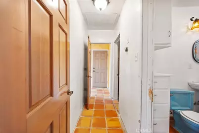 552 Pepper, Bakersfield, CA 93307 - Photo 18