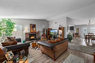 44115 Hunter Ct, Lancaster, CA 93536 - Photo 6