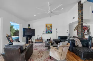22315 De Kalb, Calabasas, CA 91302 - Photo 12