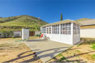 34201 Territory Road, Agua Dulce, CA 91390 - Photo 32