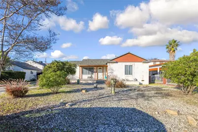 10733 Wixom Street, Los Angeles, CA 91352 - Photo 2