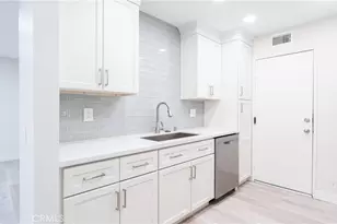 12302 Runnymede St, North Hollywood, CA 91605 - Photo 8