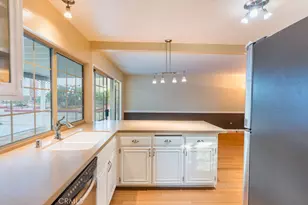 23132 Posada, Valencia, CA 91354 - Photo 16