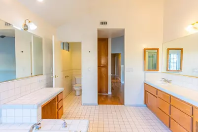 23132 Posada, Valencia, CA 91354 - Photo 38