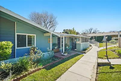 26737 Oak Crossing Road #B, Newhall, CA 91321 - Photo 2