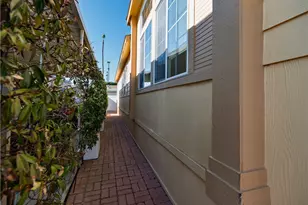1215 Anchors Way Dr, Ventura, CA 93001 - Photo 34